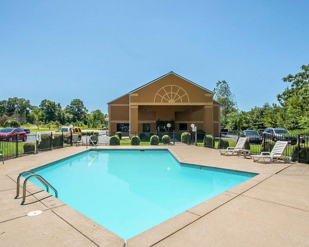 Econo Lodge Inn & Suites Centerville Exterior photo