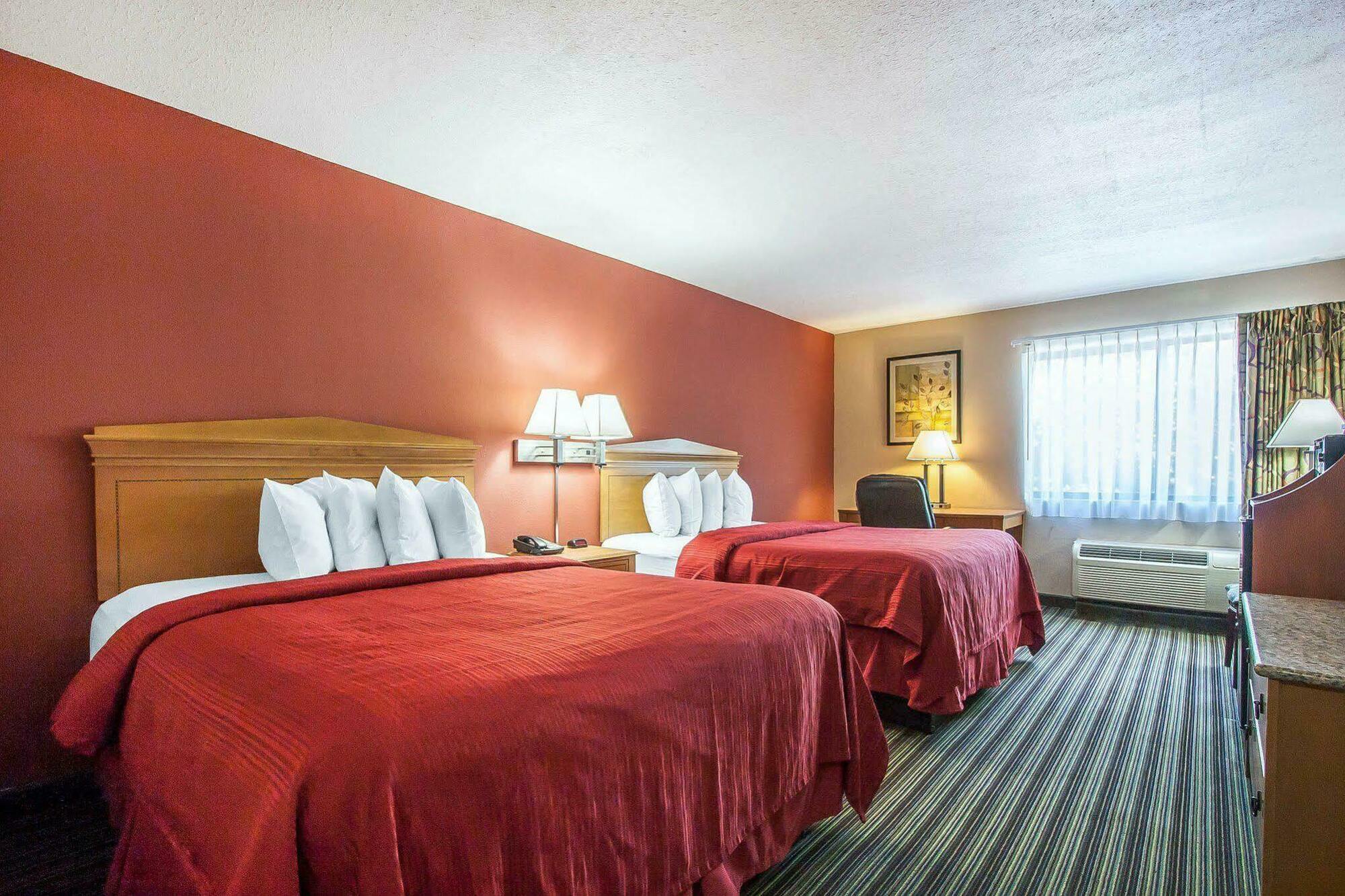 Econo Lodge Inn & Suites Centerville Exterior photo